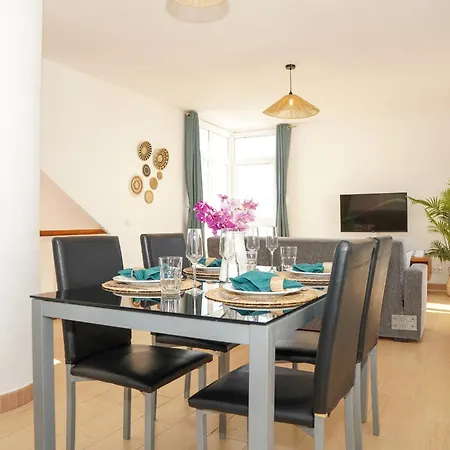 فيلة Catarina Ocean View *